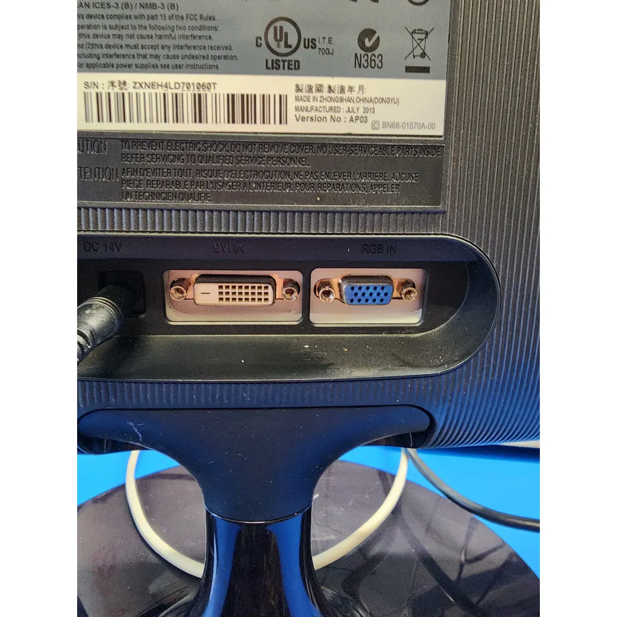 Samsung S19C300B 18.5" Monitor 1366x768 LED 5ms fekete #5