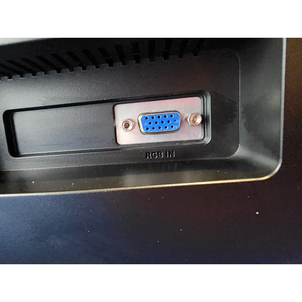 Samsung SyncMaster E2220 22" Monitor LCD 1920x1080 VGA VESA fekete #4