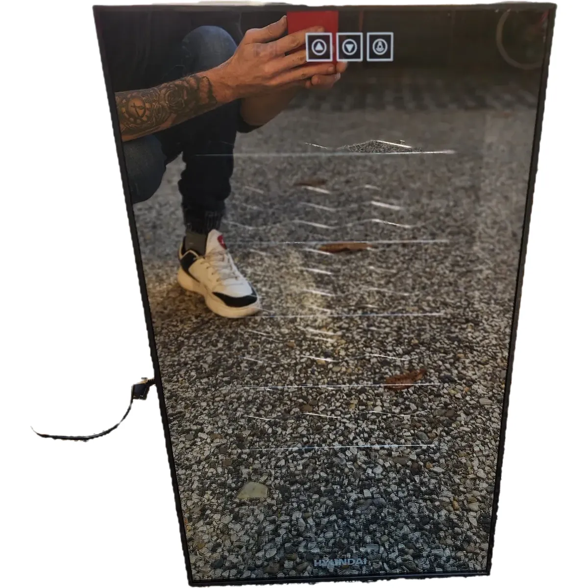 Hyundai VIN18G Borhűtő fekete 18 palack led világítás #2