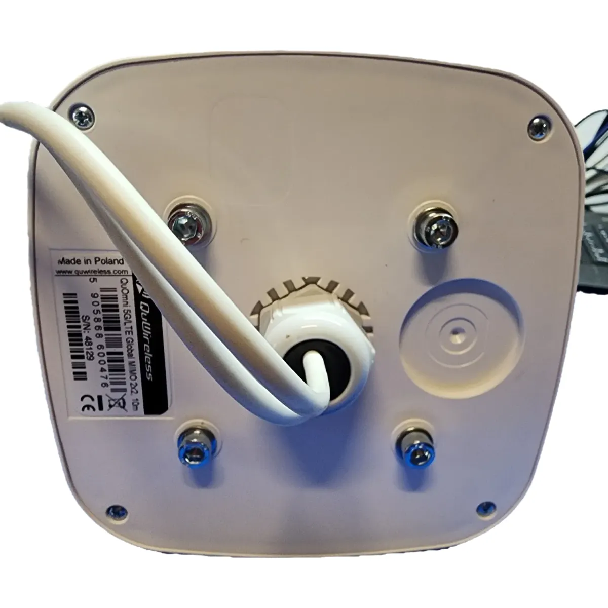 QuOmni AO5G2-G1 Omnidirectional ultraszéles sávú 5G/LTE MIMO 2x2 antenna 600-6000MHz 10m kábellel AO5G2-G1 #3